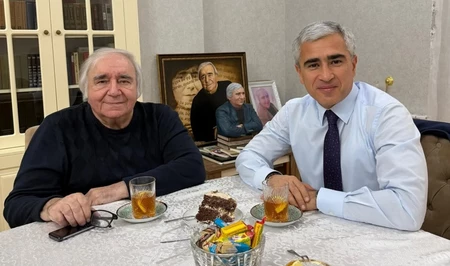 Анар Алакбаров посетил дом народного поэта Рамиза Ровшана