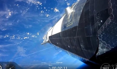SpaceX впервые выводит на орбиту гигантскую ракету Starship