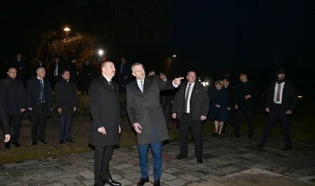 Президенты Азербайджана и Словакии посетили мемориал «Ворота Свободы» в Братиславе