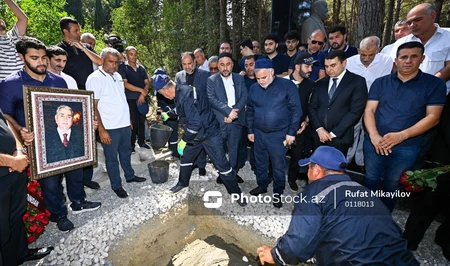 Народный артист Азербайджана Ариф Бабаев похоронен на I Аллее почетного захоронения
