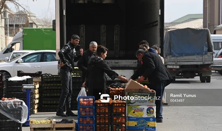 В Азербайджане уличным торговцам обеспечат надлежащие условия труда