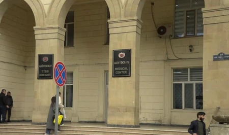 В Баку медцентр оштрафовали из-за допуска к работе лиц без сертификата