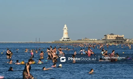 Завтра температура морской воды на пляжах Абшерона достигнет 28°C