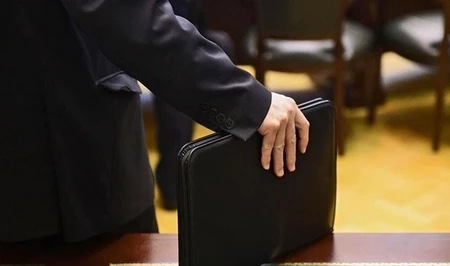 Упразднена должность первого замминистра здравоохранения НАР