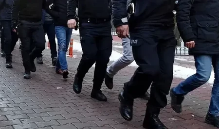 Турецкие власти наносят новый удар по сети FETÖ