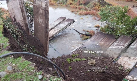 В Астаринском районе произошел оползень: обрушились участки дамбы