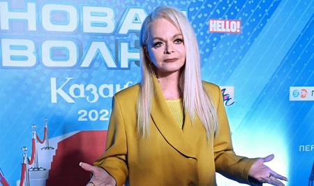 Долина улетела на каникулы, не вернув квартиру Лурье
