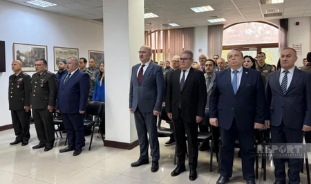 В Гяндже почтили память Мустафы Кемаля Ататюрк