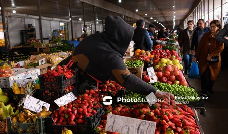 Почему фермеры в Азербайджане продают за бесценок, а покупатели платят вдесятеро больше?