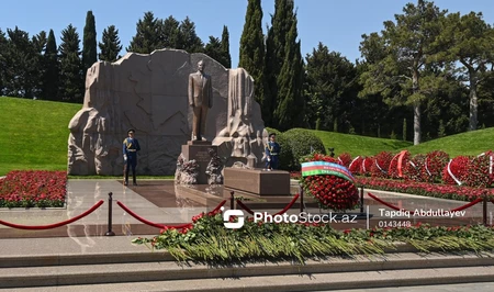 Руководители мусульманских религиозных управлений стран ОТГ посетили Аллею почетного захоронения