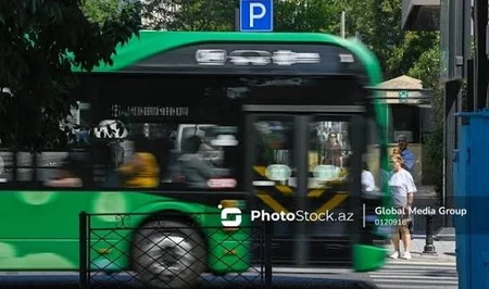 Автобусы в Баку стали ходить реже летом? Перевозчики ответили на жалобы пассажиров