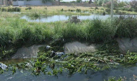 Жители поселка Говсан страдают от затопления из-за неочищенного водоканала