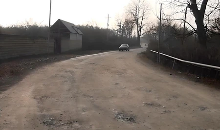 Дорожная проблема омрачает жизнь жителям огузского села