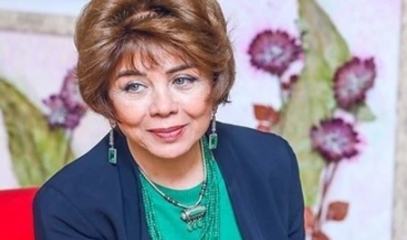 Сегодня талантливая актриса и художница-флорист Сугра Багирзаде отмечает день рождения