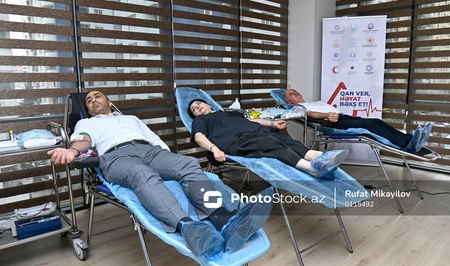 В Азербайджане в день Ашуры проводится традиционная акция по сдаче донорской крови
