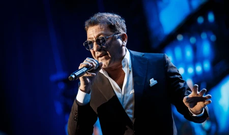 Время - деньги: Григорий Лепс начал концерт, не дождавшись зрителей