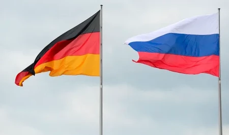 Германия решила выслать 150 российских дипломатов и членов их семей