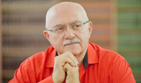 Азербайджанский писатель возглавил нацкомитет по международной премии The Noble Laureate Award