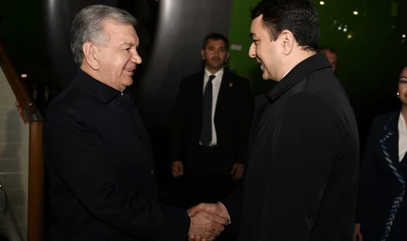 Президент Узбекистана прибыл с визитом в Азербайджан
