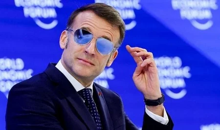 «Что, черт возьми, это было?»: Трамп высмеял солнцезащитные очки Макрона