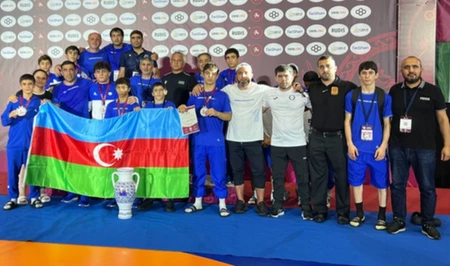 Сборная Азербайджана по вольной борьбе стала чемпионом Европы с рекордным количеством очков