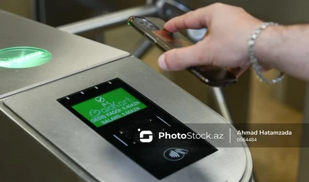 Насколько безопасны бесконтактные платежи NFC в Азербайджане: ответ эксперта