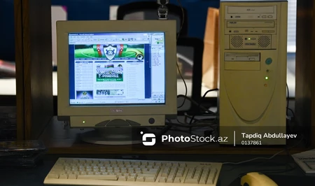 История технологий в Баку: от первых ЭВМ до эпохи Windows XP