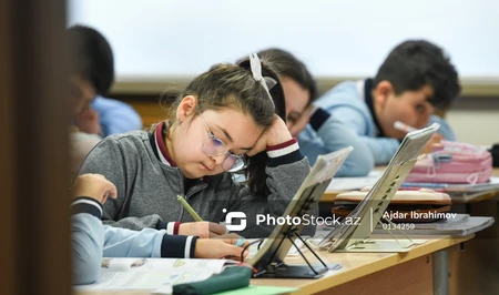 Пропуски уроков в Азербайджане: в каких случаях родителям грозит ответственность?