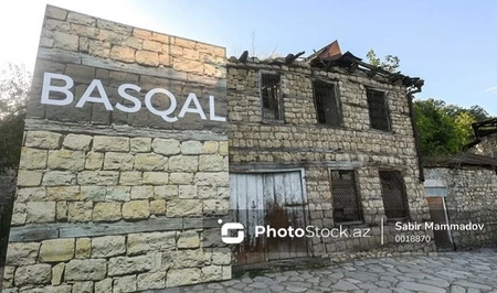 В Басгале восстановлена и открыта для посетителей историческая улица Демирчи Базар