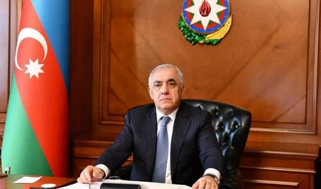 Али Асадов поздравил Бектенова с повторным назначением премьер-министром Казахстана