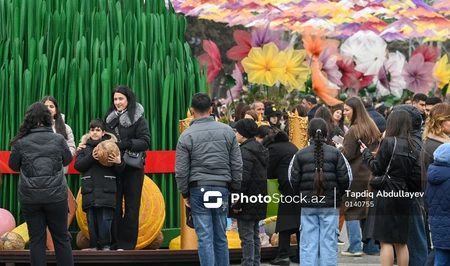 Как Баку отмечает самый светлый праздник года? - ФОТОРЕПОРТАЖ