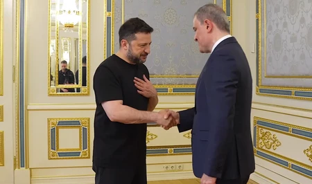 Зеленский поблагодарил Азербайджан за поддержку Украины и конструктивный диалог