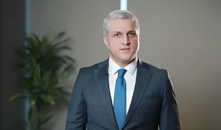Эминов: Энергетические доходы страны не трансформируются в золотовалютные резервы автоматически