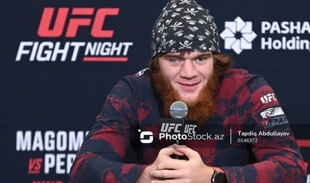 Шарабутдин Магомедов впервые привез детей на турнир UFC в Баку