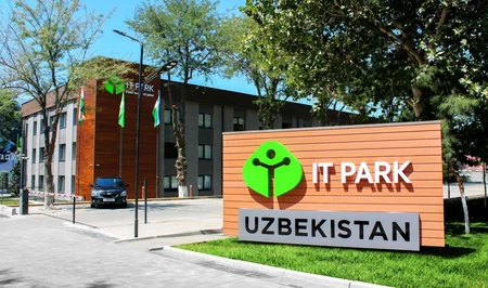 Азербайджанские журналисты познакомились с деятельностью IT Park Узбекистана в рамках медиа-тура