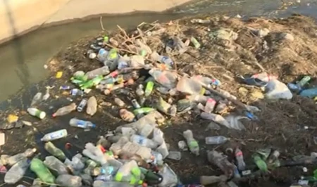 В Агджабединском районе водоканал оказался завален мусором