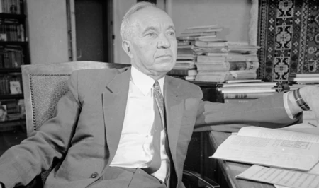Исполняется 118 лет со дня рождения выдающегося писателя и ученого Мир Джалала Пашаева