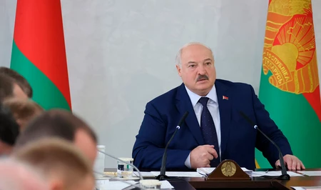 Лукашенко предупредил о последствиях провокаций после удара дроном по автобусу с детьми