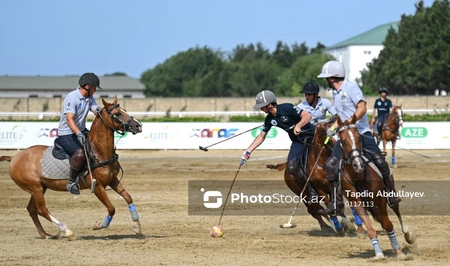 В Баку состоялась открытая тренировка команды Elite Polo Club накануне турнира по Beach Polo