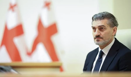 Президент Грузии подписал закон о запрете принятия иностранных грантов