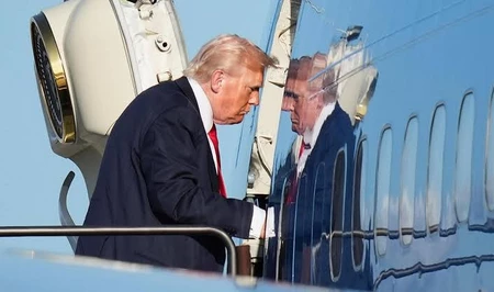 В Секретной службе США рассказали, что Трампу тайно меняли самолеты