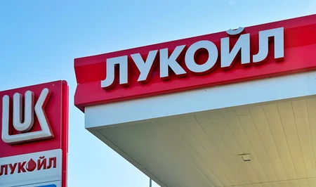 «Лукойл» распродает свои зарубежные активы: что ждет нефтяной бизнес компании в Азербайджане?