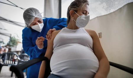Шокирующие данные ООН: пандемия COVID-19 унесла жизни 322 тысяч беременных женщин