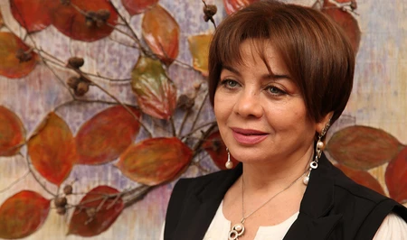 Актриса, художница, флорист мирового уровня: Сугра Багирзаде празднует день рождения