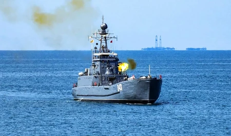 Военные корабли Азербайджана уничтожили разведгруппы условного противника