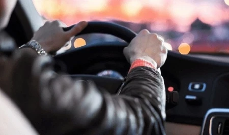 В Баку 54-летний мужчина умер за рулем