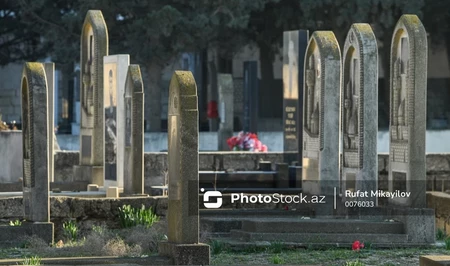 В Сальяне на кладбище нашли тело 30-летнего мужчины