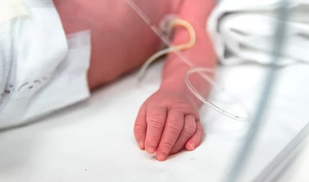 В Абшеронской больнице скончался младенец, родившийся два дня назад
