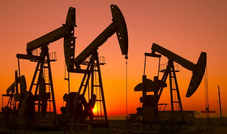 Нефть марки Brent активно дешевеет на ожиданиях возобновления поставок через Ормузский пролив