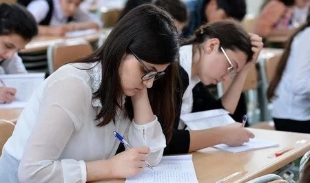 В Министерстве науки и образования АР заявили о проблеме влияния экзаменов на школьную программу